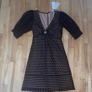 Black lacy dress, puffed sleeves